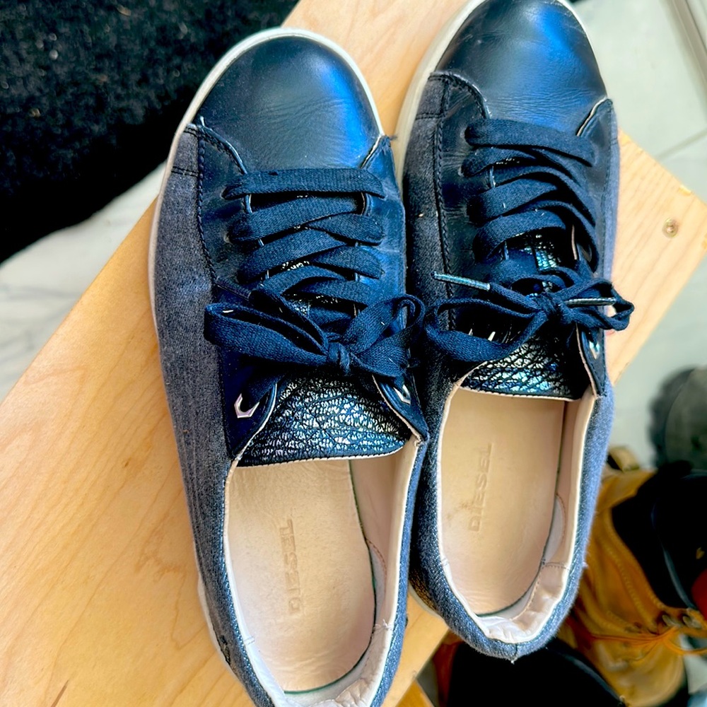 Frey diesel shoes lightly worn.